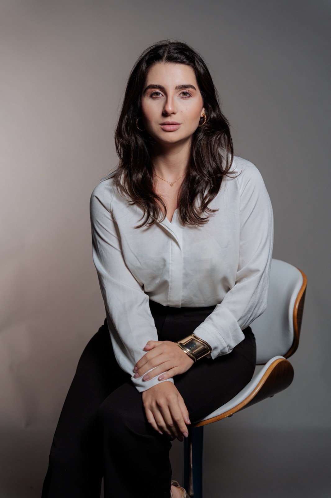 Débora Dias, retrato de estúdio